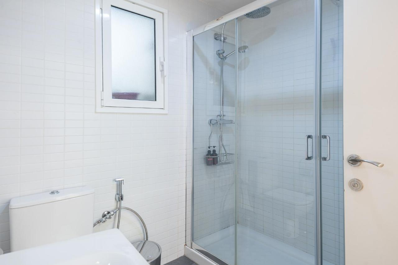 R&B Muntaner Apartment Barcelona Luaran gambar