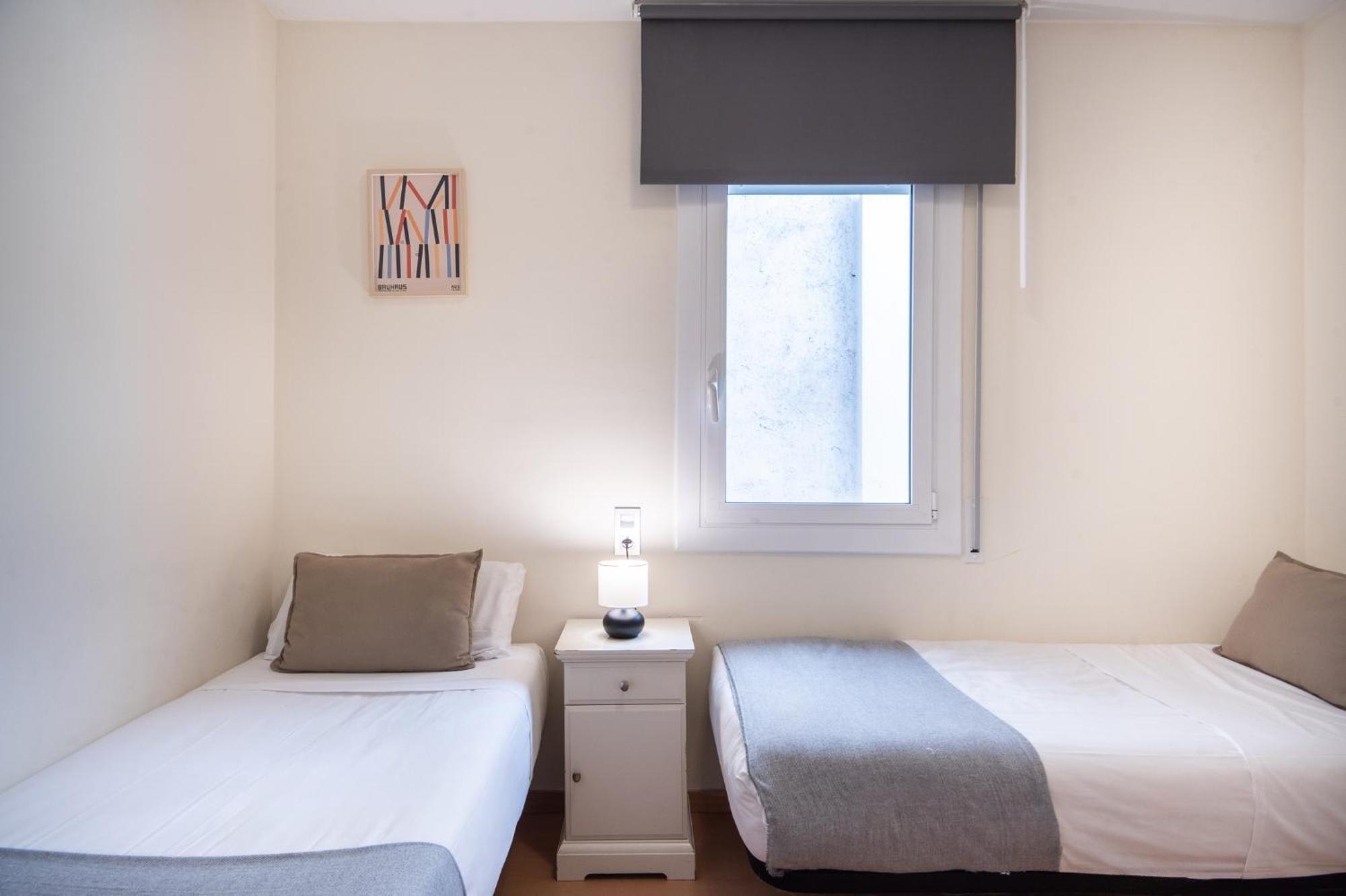 R&B Muntaner Apartment Barcelona Luaran gambar